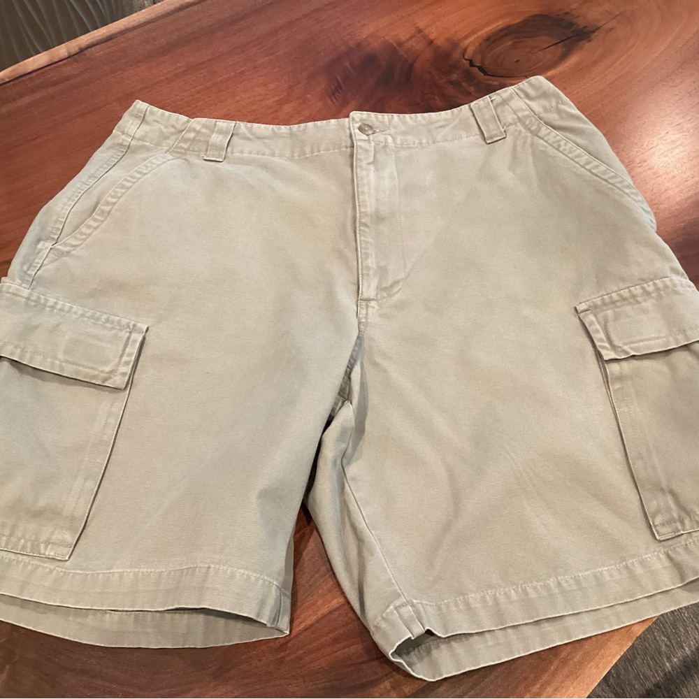 Charter Club Men's Sage Green Cargo Shorts size 36